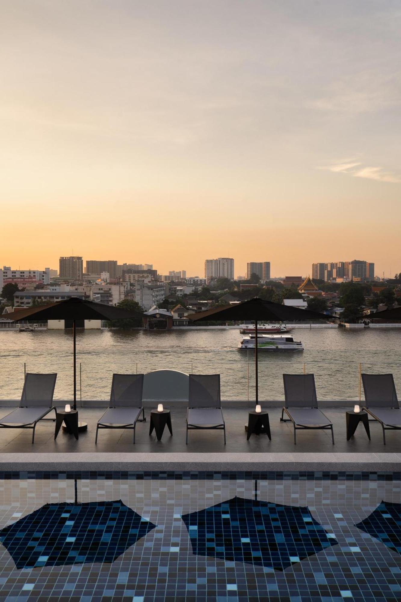 Отель The Standardx, Bangkok Phra Arthit Экстерьер фото