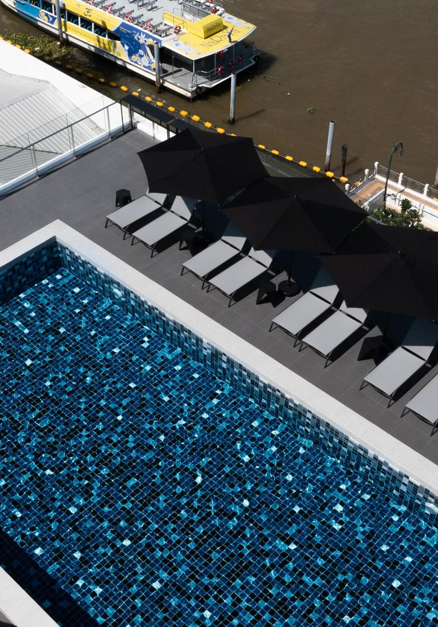 Отель The Standardx, Bangkok Phra Arthit Экстерьер фото